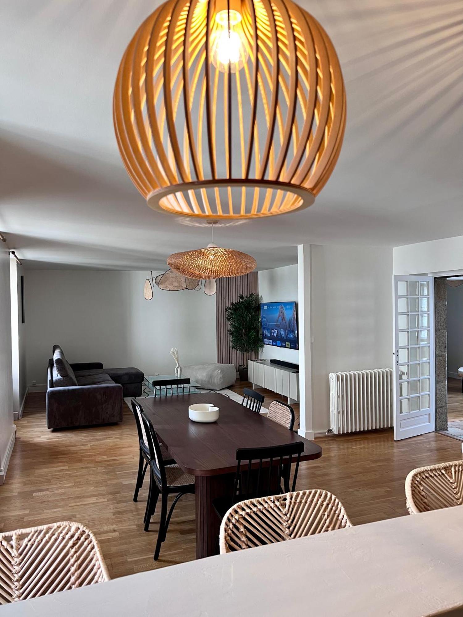 Grand Appartement Ultra Moderne Plein Centre, Plage A Pieds, Avec Parking Конкарно Экстерьер фото